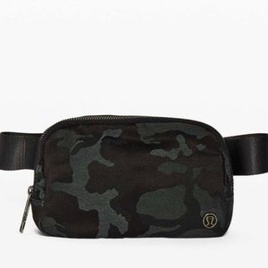 OG Lululemon belt bag